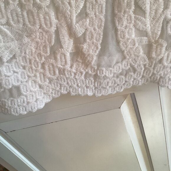 Laundry by Shelli Segal White Lace Embroidered Mesg Top Sz L - Picture 5 of 10